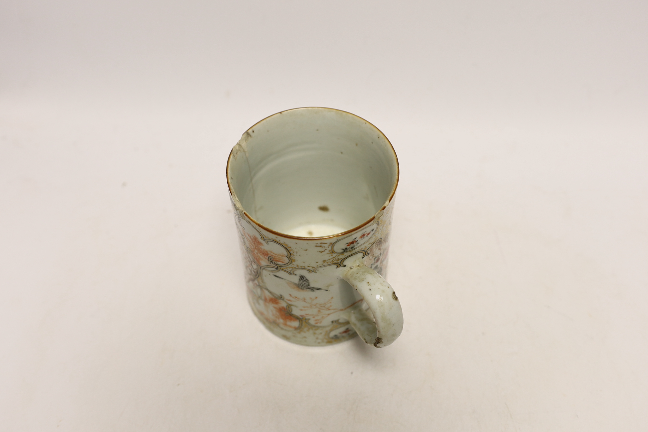 A Chinese famille rose mug, Qianlong period, 13cm high